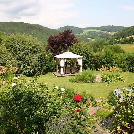 霍伊思旅馆 招待所 Schönberg